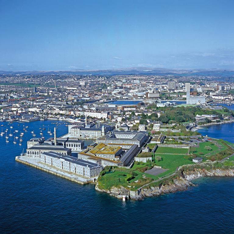 Buckingham Place At The Royal William Yard プリマス エクステリア 写真